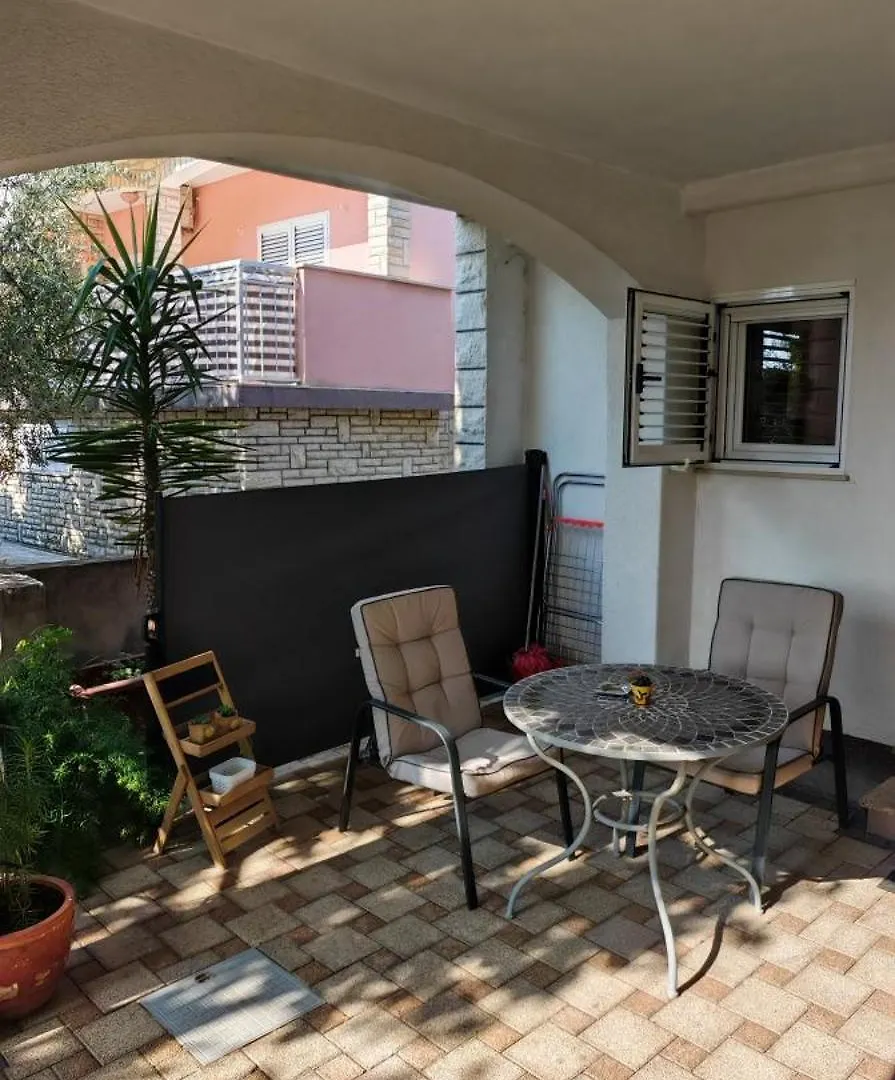 Apartment Mika 2  Trogir
